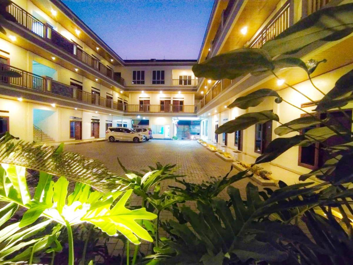 Hometown Residence Bandar Lampung Exterior photo